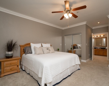 2299 Lone Star Drive - Photo Thumbnail 8