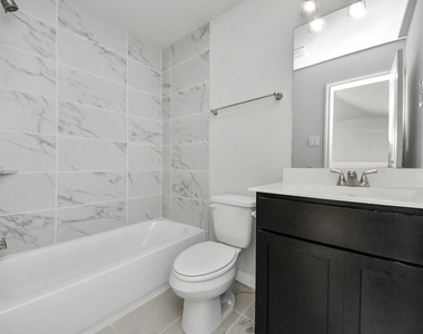 804 Lake Lacosta Drive - Photo Thumbnail 21