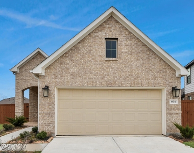 804 Lake Lacosta Drive - Photo Thumbnail 3