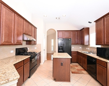 3507 Lilac Ranch Drive - Photo Thumbnail 10