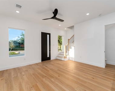 4353 Aledo Street - Photo Thumbnail 3