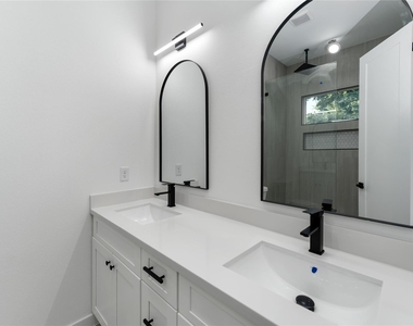 4353 Aledo Street - Photo Thumbnail 10