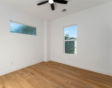 4353 Aledo Street - Photo Thumbnail 13