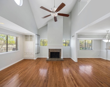 1114 Augusta Drive - Photo Thumbnail 7