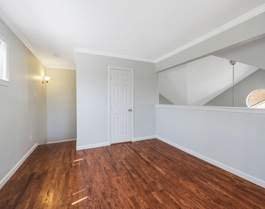 1114 Augusta Drive - Photo Thumbnail 15