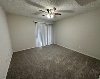 1500 Bay Area Boulevard - Photo Thumbnail 8