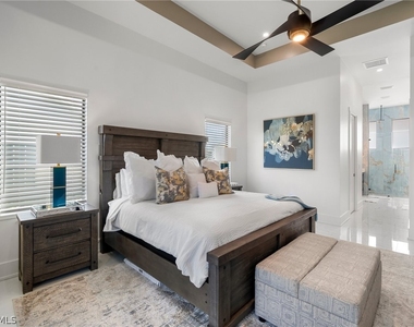 930 Sycamore Court - Photo Thumbnail 13