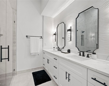 930 Sycamore Court - Photo Thumbnail 24