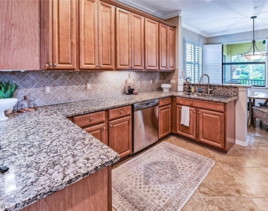 9107 Napoli Court - Photo Thumbnail 10