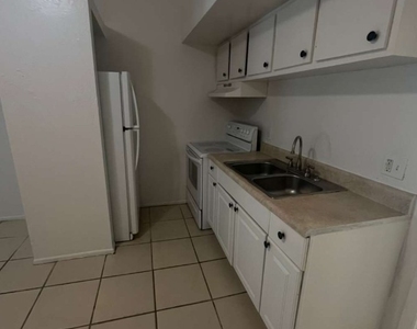 3838 Madison Avenue - Photo Thumbnail 2