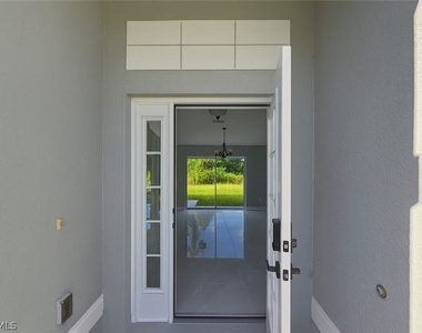116 Ridgemont Drive - Photo Thumbnail 3
