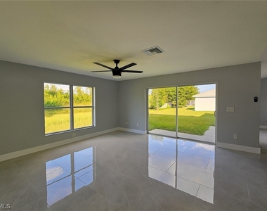 116 Ridgemont Drive - Photo Thumbnail 21