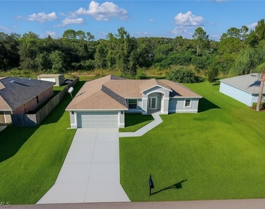 116 Ridgemont Drive - Photo Thumbnail 2
