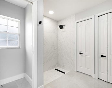 116 Ridgemont Drive - Photo Thumbnail 17