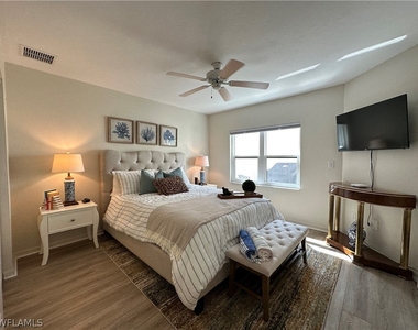 829 Reef Point Circle - Photo Thumbnail 12