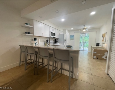 28940 Bermuda Pointe Circle - Photo Thumbnail 5