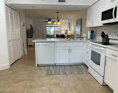 28940 Bermuda Pointe Circle - Photo Thumbnail 9