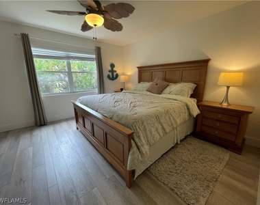 28940 Bermuda Pointe Circle - Photo Thumbnail 11