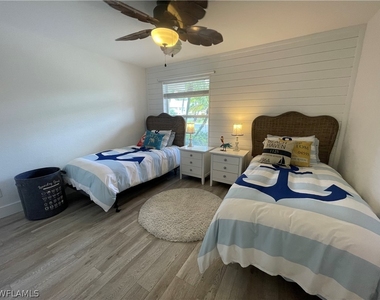 28940 Bermuda Pointe Circle - Photo Thumbnail 16