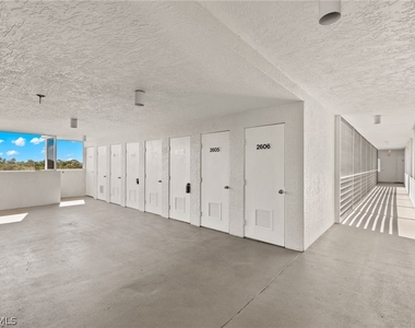 290 Naples Cove Drive - Photo Thumbnail 24