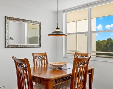 290 Naples Cove Drive - Photo Thumbnail 7