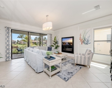 13441 Coronado Drive - Photo Thumbnail 7