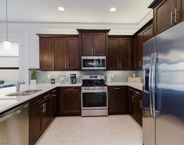 13441 Coronado Drive - Photo Thumbnail 4