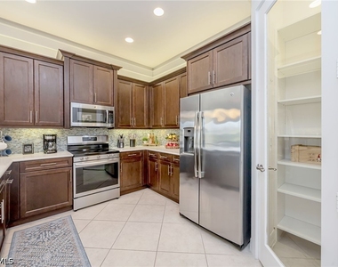 13441 Coronado Drive - Photo Thumbnail 9