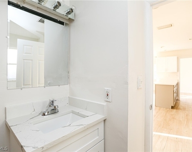 521 96th Avenue N - Photo Thumbnail 10