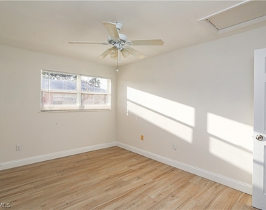 521 96th Avenue N - Photo Thumbnail 12