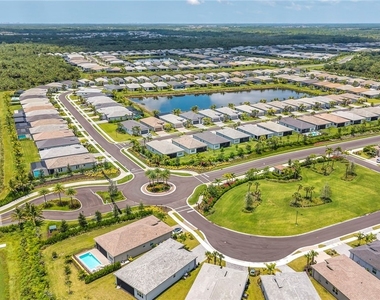 12445 Dahlia Court - Photo Thumbnail 16