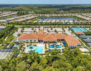 12445 Dahlia Court - Photo Thumbnail 2