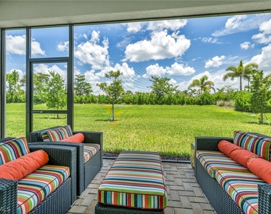 12445 Dahlia Court - Photo Thumbnail 4