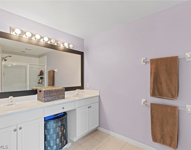 941 Hampton Circle - Photo Thumbnail 21