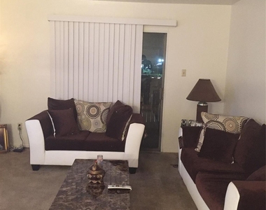 8527 Hearth Drive - Photo Thumbnail 2