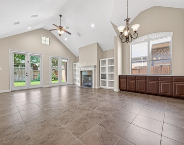 17311 Quiet Shores Drive - Photo Thumbnail 7