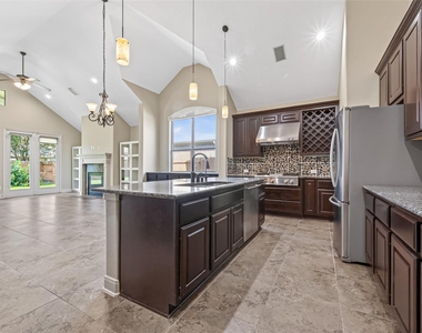 17311 Quiet Shores Drive - Photo Thumbnail 5