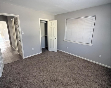 4315 Chapman Street - Photo Thumbnail 11