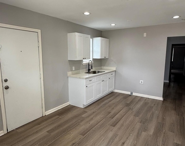 4315 Chapman Street - Photo Thumbnail 4