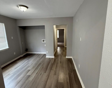 4315 Chapman Street - Photo Thumbnail 6