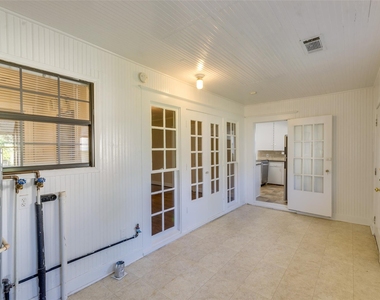 236 W 31st Street - Photo Thumbnail 27