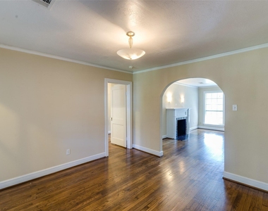236 W 31st Street - Photo Thumbnail 10
