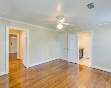 236 W 31st Street - Photo Thumbnail 19
