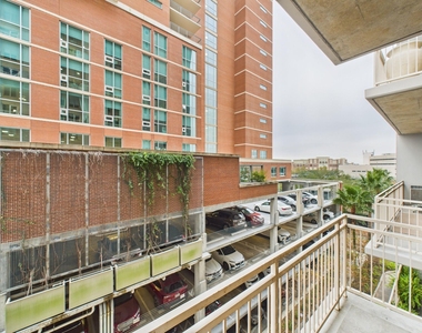 2520 Robinhood Street - Photo Thumbnail 14