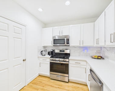 2520 Robinhood Street - Photo Thumbnail 21