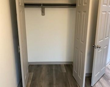 8113 Corinth - Photo Thumbnail 9