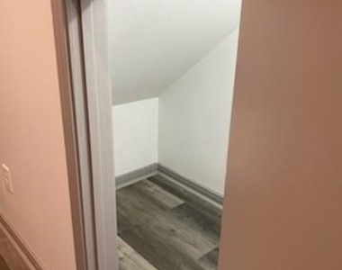 8113 Corinth - Photo Thumbnail 13