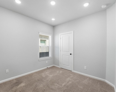1338 Lakeside Creek Road - Photo Thumbnail 8