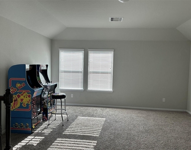 12662 Barclay Terrace Drive - Photo Thumbnail 3
