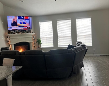 12662 Barclay Terrace Drive - Photo Thumbnail 7